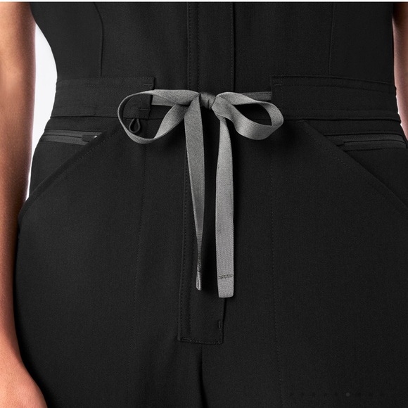 Figs Rafaela Cargo Black Women's Utility scrubJumpsuit 🖤 - Picture 6 of 13